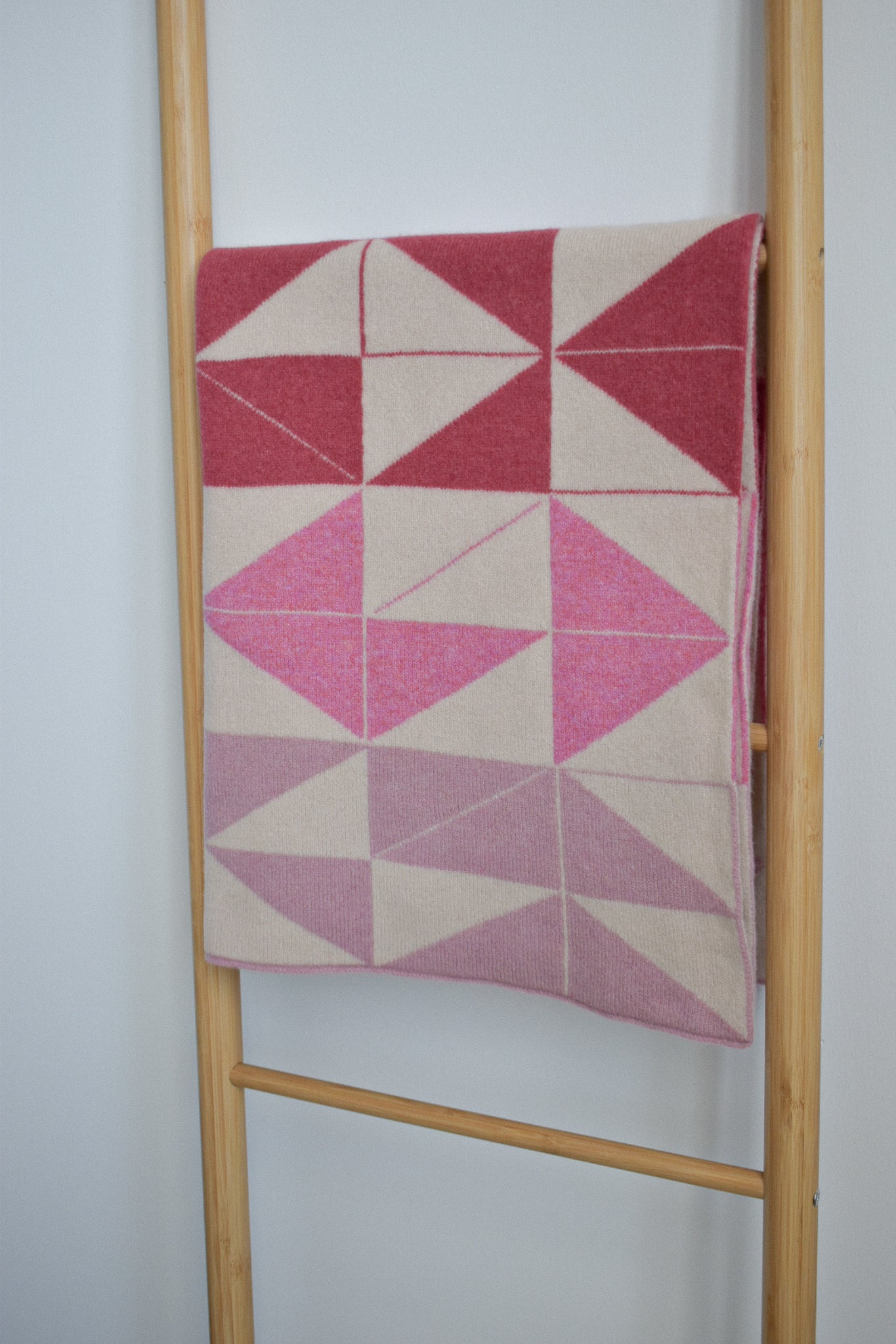 Coorie Baby Blanket - Pink