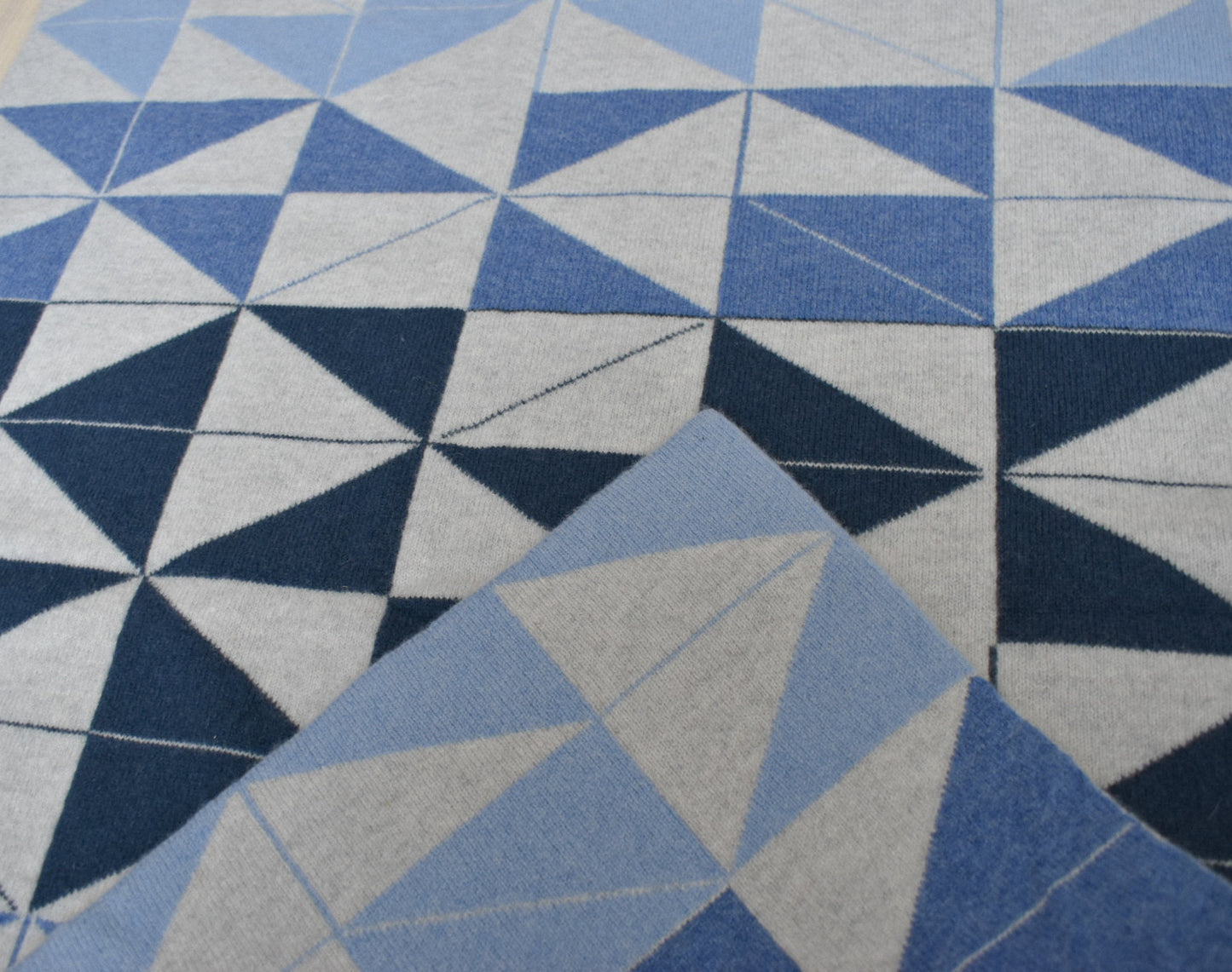 Coorie Baby Blanket - Blue