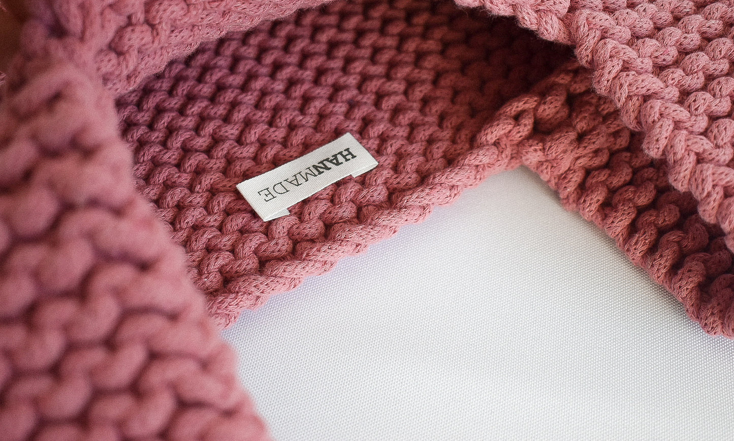 Phoebe - Rhubarb pink