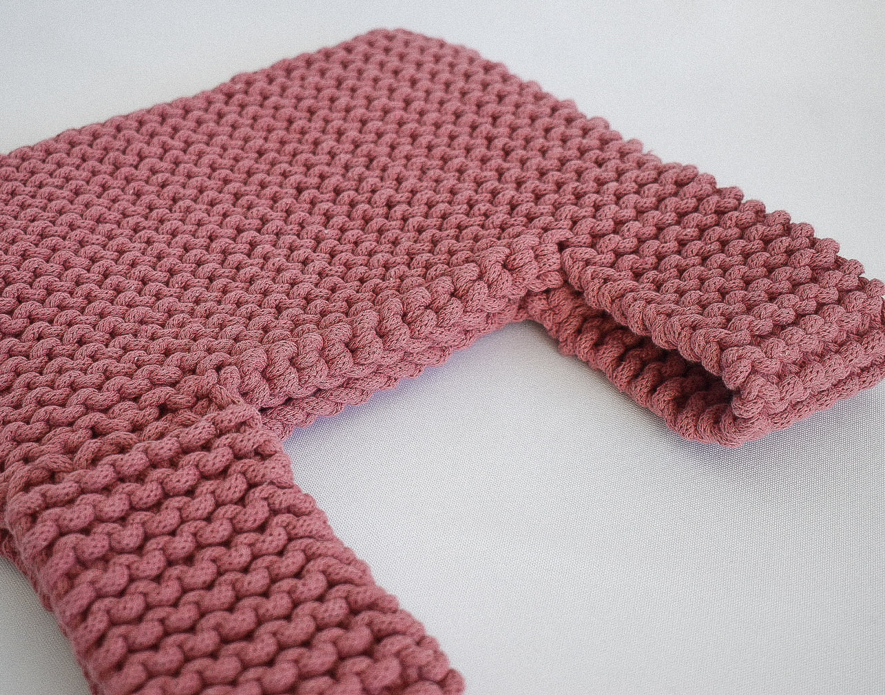 Phoebe - Rhubarb pink