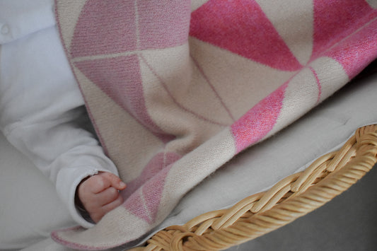 Coorie Baby Blanket - Pink