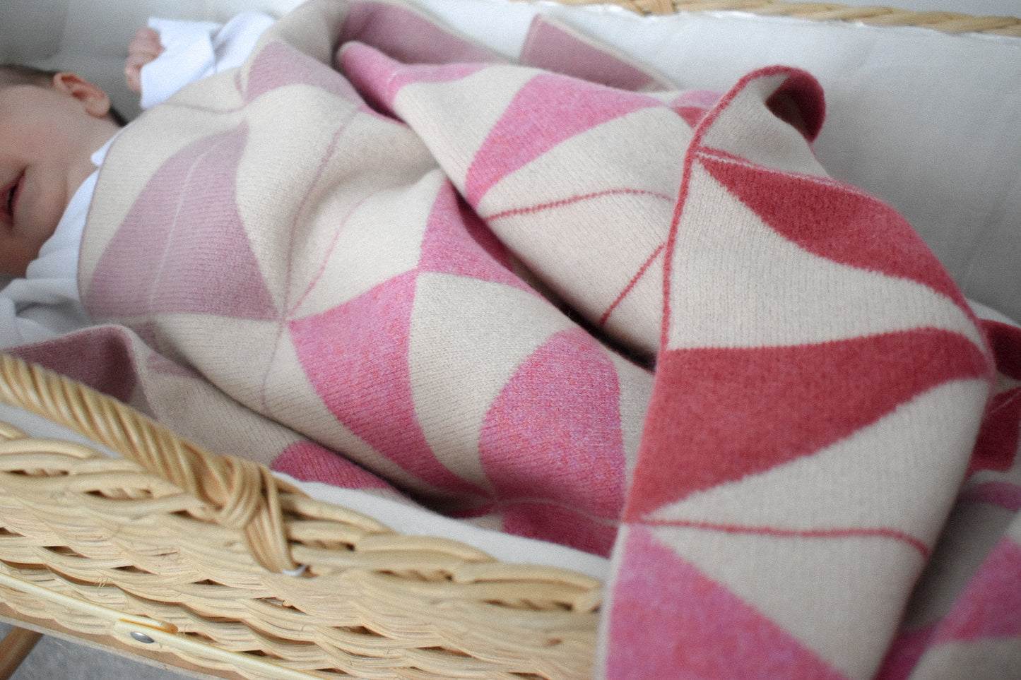 Coorie Baby Blanket - Pink