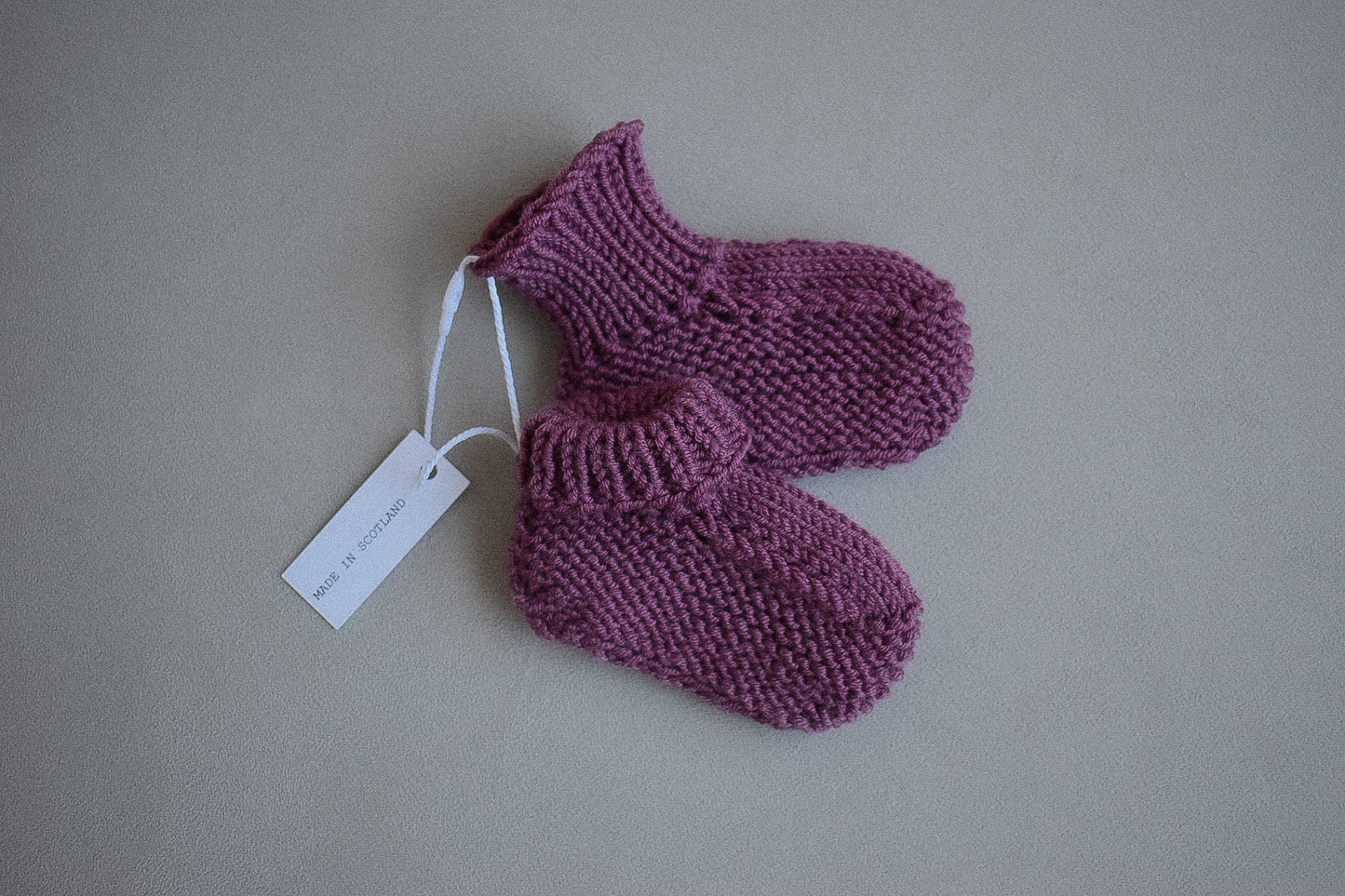 Baby booties - Mulberry